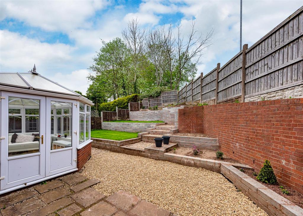 2 Heath House Drive-garden MAY24.jpg