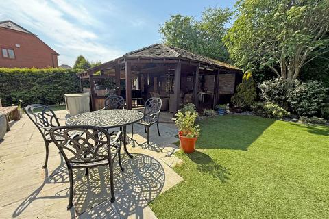 5 bedroom detached house for sale, Brockhurst Lane, Dickens Heath, Solihull, B90 1RG