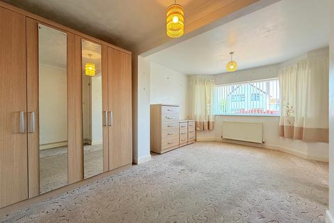 2 bedroom detached bungalow for sale, Carter Close, Caister-On-Sea