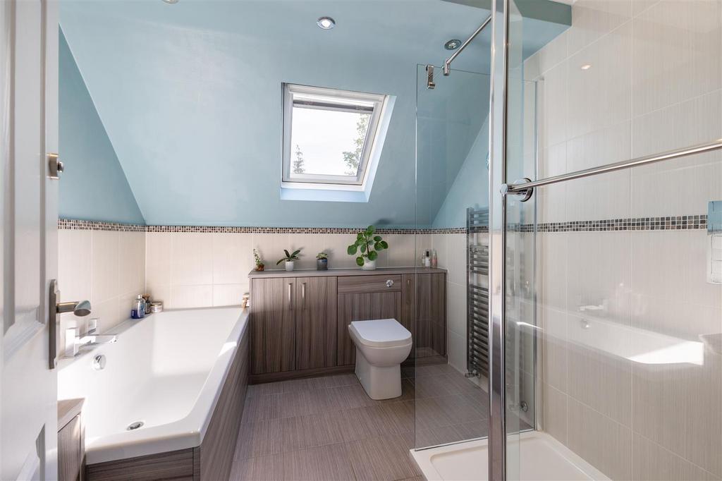90771 Sconce Steels Lane Oxshott (37).jpg