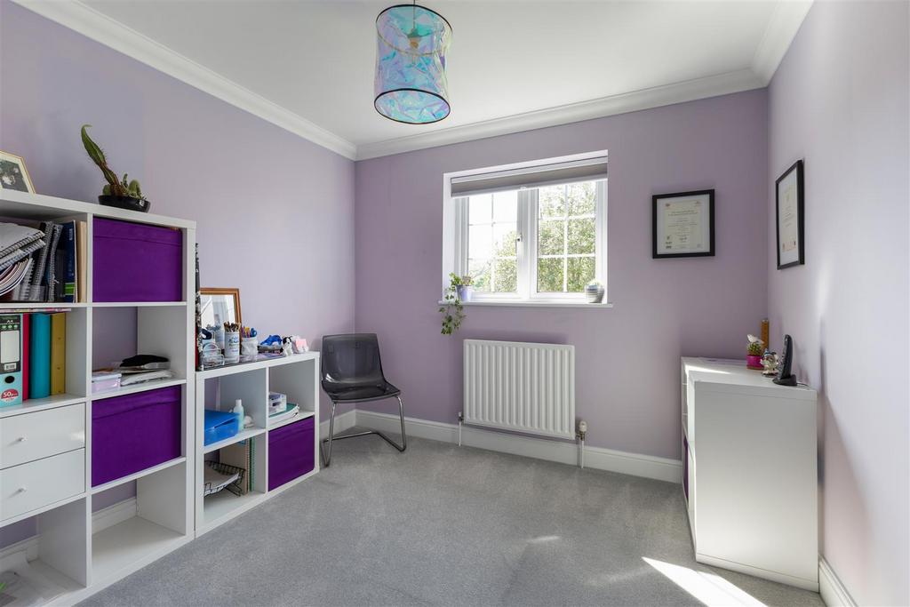 90771 Sconce Steels Lane Oxshott (30).jpg
