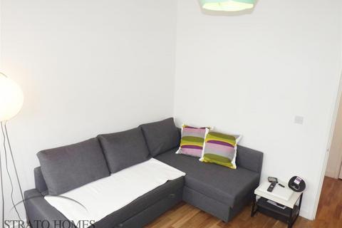 Studio to rent, Norwich Avenue West, Bournemouth
