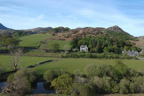 undefined, Capel Curig