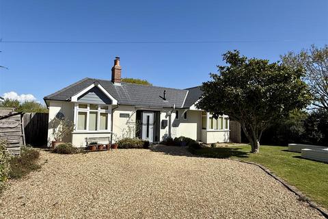 3 bedroom detached bungalow for sale, West View Road, Off Rew Street, Gurnard