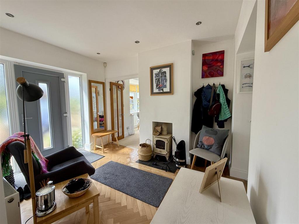 Hallway/Snug: