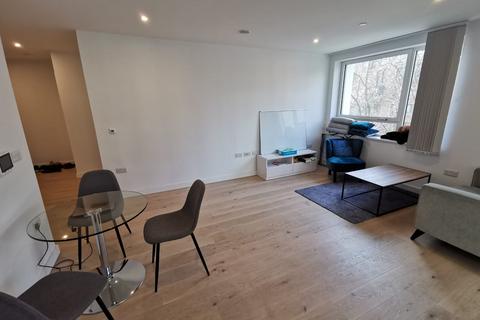 2 bedroom apartment to rent, Walworth Road, London SE17