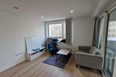 2 bedroom apartment to rent, Walworth Road, London SE17