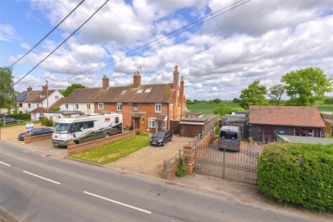 3 bedroom terraced house for sale, Pettits Row, Collier Street