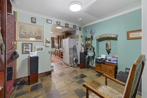 3 bedroom terraced house for sale, Pettits Row, Collier Street