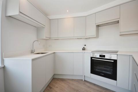 2 bedroom flat for sale, Sycamore Road, Amersham
