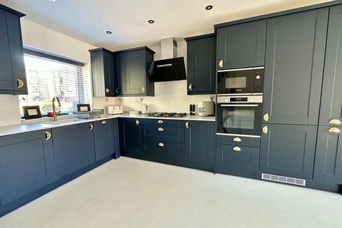 77 Barnfield Place, London, E14 9YB