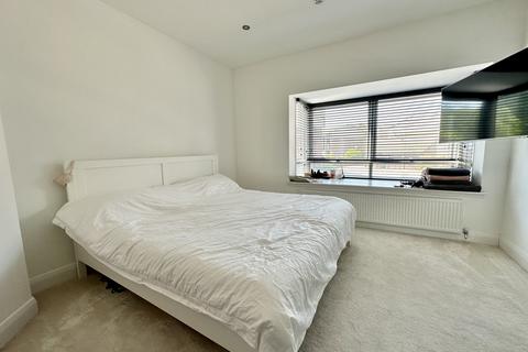 77 Barnfield Place, London, E14 9YB