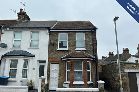 1 bedroom in a house share to rent, Studio 3, 1 St Davids Road, Ramsgate, Kent, CT11
