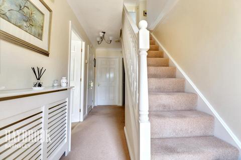 31 Chilcombe Place, Birdwell, Barnsley, S70 5SX