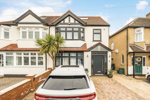 undefined, Carlingford Road, Morden SM4