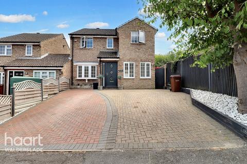 15 Highgrove Road, Chatham, ME5 7QE