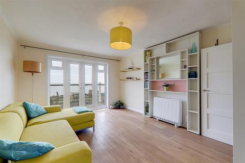 2 bedroom apartment for sale, Brighton Road, Worthing, BN11