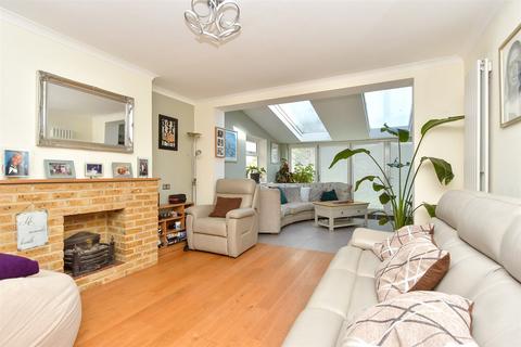 4 bedroom detached house for sale, London Road, Sittingbourne, Kent