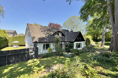 3 bedroom detached house for sale, Holly Road South, Wilmslow