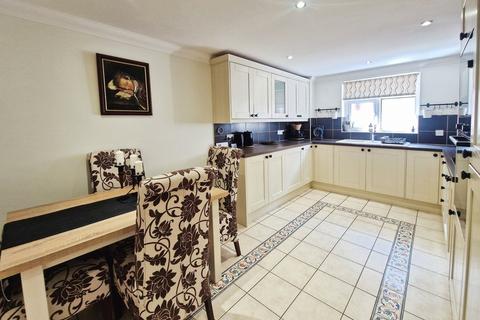 2 bedroom apartment for sale, Penn Hill Avenue, PENN HILL, BH14