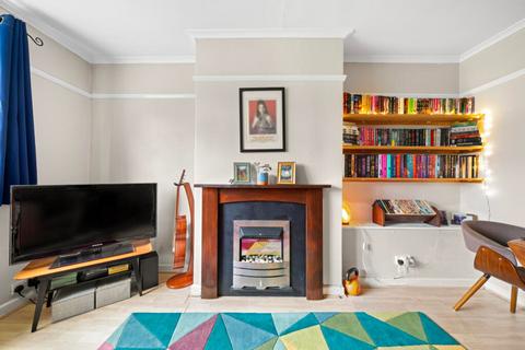 1 bedroom flat for sale, Railway Side, London SW13