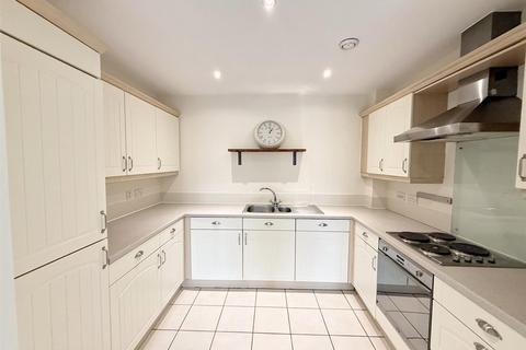 16 Grange Drive, Streetly, Sutton Coldfield, B74 3DT