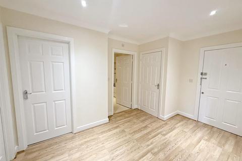 16 Grange Drive, Streetly, Sutton Coldfield, B74 3DT