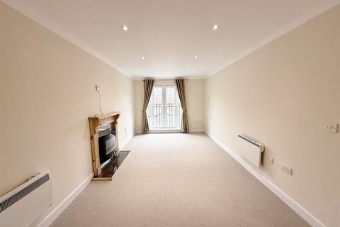 16 Grange Drive, Streetly, Sutton Coldfield, B74 3DT