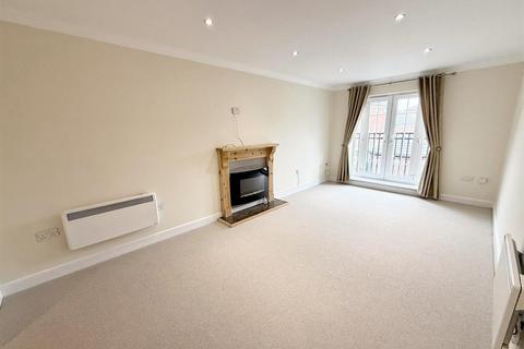 16 Grange Drive, Streetly, Sutton Coldfield, B74 3DT