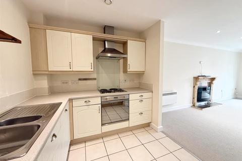 16 Grange Drive, Streetly, Sutton Coldfield, B74 3DT
