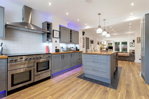 4 bedroom detached house for sale, Longlands, Worthing