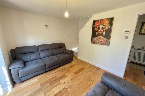8 Belsham Place, Luton, LU2 9UT
