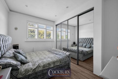 98 Domonic Drive, London, SE9 3LL