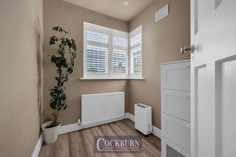 98 Domonic Drive, London, SE9 3LL