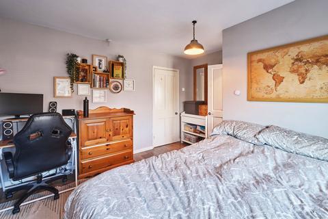 3 bedroom terraced house for sale, Allington Place, Chester CH4