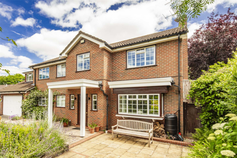 19 Hill Gardens, Streatley, Reading, RG8 9QF