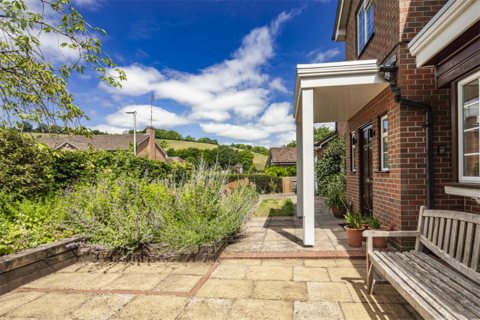 19 Hill Gardens, Streatley, Reading, RG8 9QF