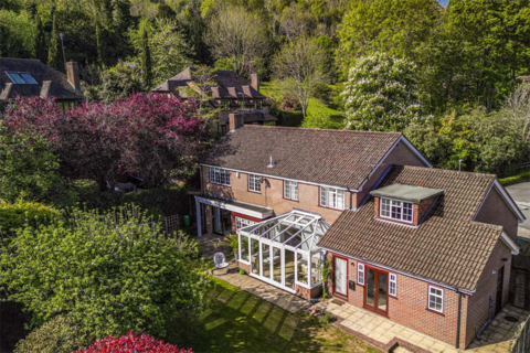 19 Hill Gardens, Streatley, Reading, RG8 9QF