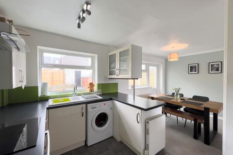 495 Topsham Road, Exeter, EX2 7AQ