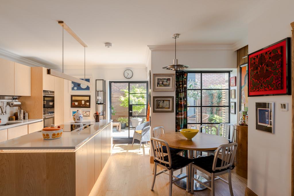279641 - 8 A Grange Street-34.jpg