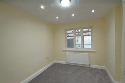 3 bedroom end of terrace house to rent, Nelson Street, East Ham