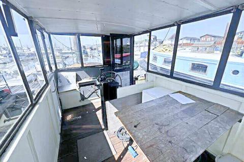 2 bedroom houseboat for sale, Vicarage Lane, Hoo ME3
