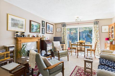 2 bedroom terraced house for sale, Hill Close, Bristol BS16