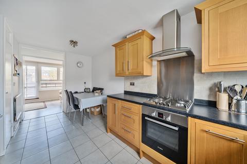 10 Stacy Path, London, SE5 7SL