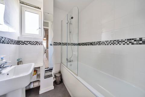 10 Stacy Path, London, SE5 7SL