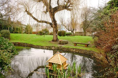 2 bedroom apartment for sale, Eaton Drive, Kingston upon Thames, KT2