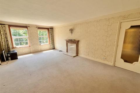 2 bedroom flat for sale, Macclesfield Road, Wilmslow