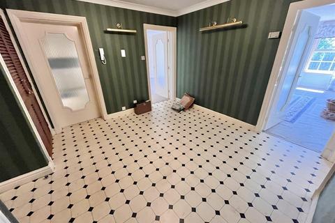 2 bedroom flat for sale, Macclesfield Road, Wilmslow