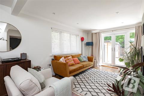 2 bedroom bungalow for sale, Rectory Grove, Wickford, Essex, SS11