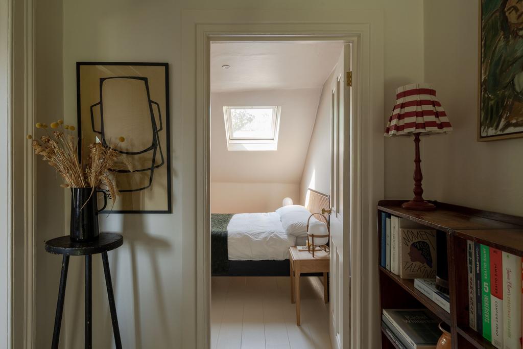280692 - Greenwood Road, London E8 - high res -...